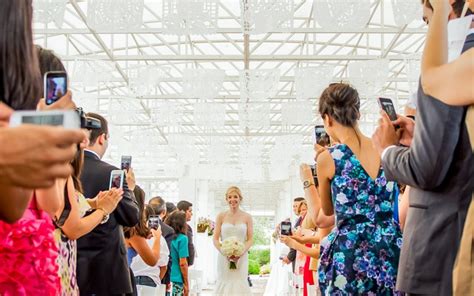 And why is some of the information that is out there so old or bad (how many people have heard about indoor how to take photos with blurred backgrounds. How to take advantage of mobile phones at your wedding! - Scripin Weddings
