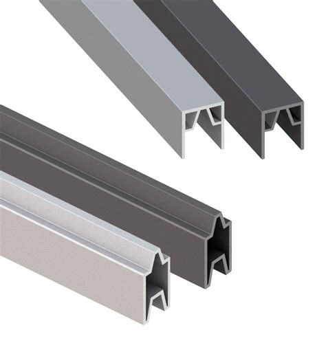 Profil de finition pour palissade en composite et aluminium