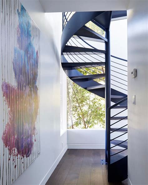 15 Outstanding Mid Century Modern Staircase Designs