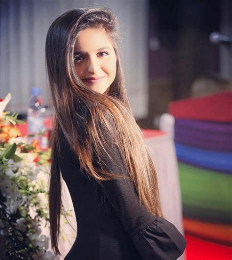 كشفت منى السابر، والدة الفنانة البحرينية حلا الترك، وطليقة المنتج محمد الترك، تفاصيل آخر تطورات القضية الدائرة. صور حلا الترك 2017/2018 جديدة موقع محتوى
