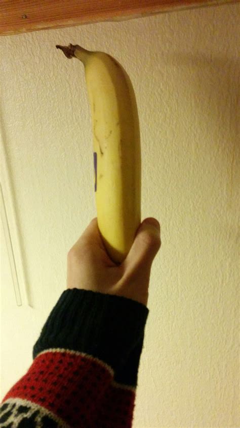This Is A Very Straight Banana Mildlyinteresting