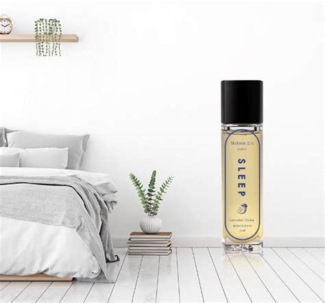 It's a pretty simple woman on top scene, with synced audio and eye tracking. Maison 21G Launches New 100% Natural Home Scents - This ...