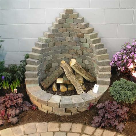 How To Be Creative With Stone Fire Pit Designs Backyard
