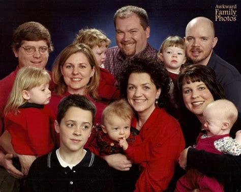 Free family videos and pictures. Crazy Family Photos That Will Make You Appreciate Your Family (42 pics) - Izismile.com