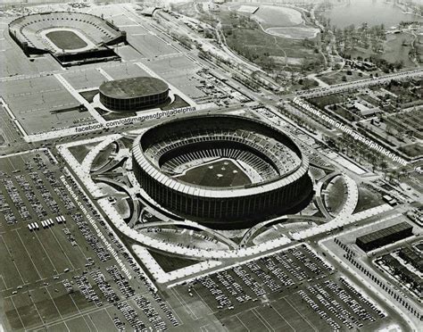 Jfk Stadium The Spectrum And The Vet Stadium 1975 Philadelphia