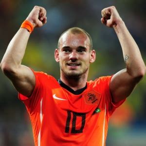 Além de rijkaard, bergkamp também se despediu da seleção depois daquela euro. Esporte e Etc: Holanda chega, mas o carrasco não veio