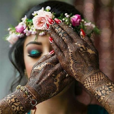 Stunning Flower Jewellery For Haldi And Mehendi Ceremony