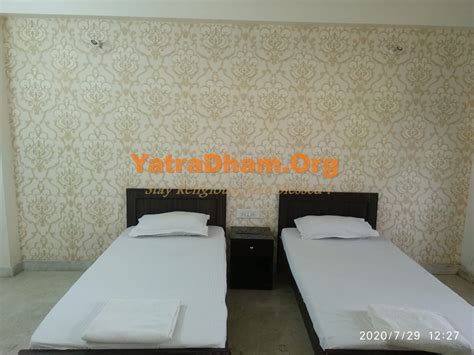 Iskcon Guest House Noida Room Booking Photo And Review