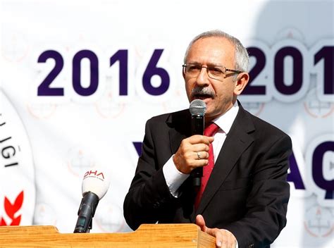 Simple Science: How to Make a Volcano with Kids