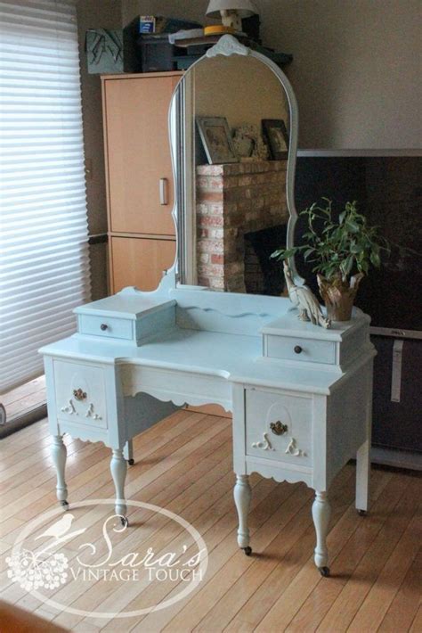 Shop items you love at overstock, with free shipping on everything* and easy returns. 25 DIY Vanity Mirror Ideas with Lights | Vanity for sale ...