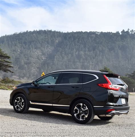 First Drive Review: 2017 Honda CR-V | The Thrill of Driving