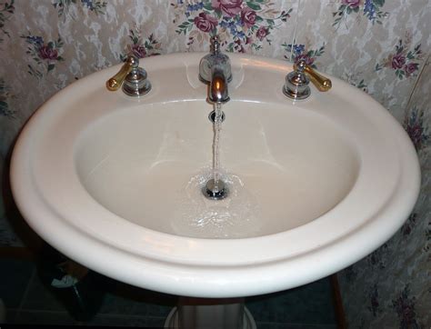 Wipe down the faucet and handles. Water in Washington: At Risk from Fracking? | dc.ecowomen.org/