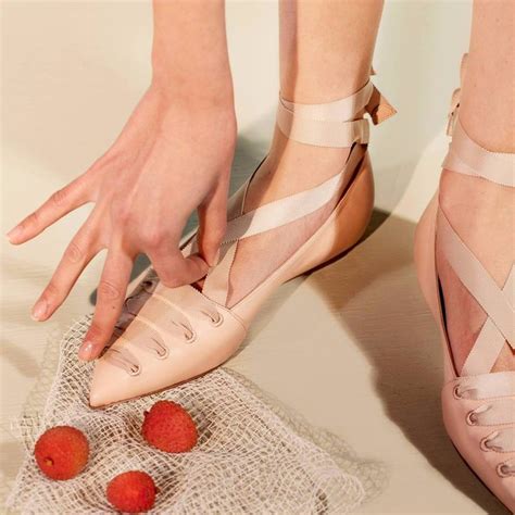 How We Do The Ballerina Pose In LeSilla New Ballet Flats Https Lesilla Com Qs J