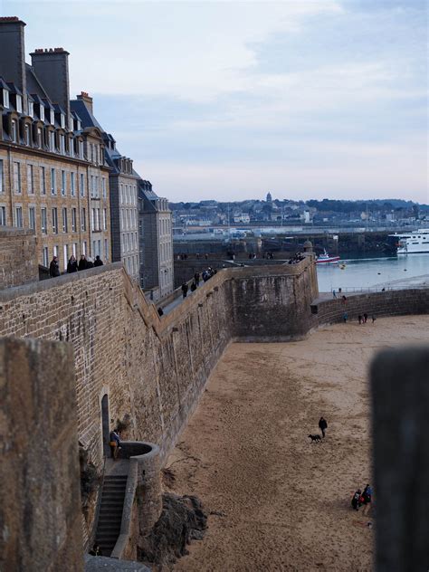 The walled city had a long history of piracy. Que faire à Saint-Malo : découvrir Saint-Malo en une journée