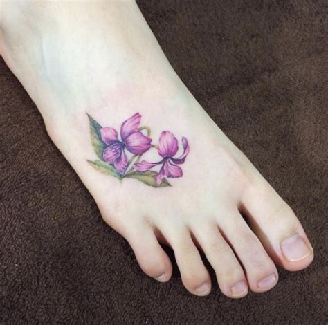 33 Amazing Foot Tattoos That Dont Stink Tattooblend