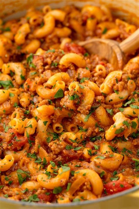Pasta and sauce pasta is a great choice for simple, quick dinners. 70+ Easy Cheap Dinner Recipes - Inexpensive Dinner Ideas