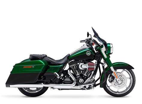 Hydraulic actuation with reduced effort and reshaped lever. Racing Cafè: Harley-Davidson CVO Road King 2014