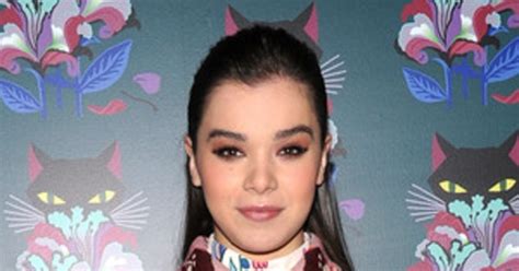 Hailee Steinfelds Cat Lady Coat Gotta Have It Or Make It Stop E News