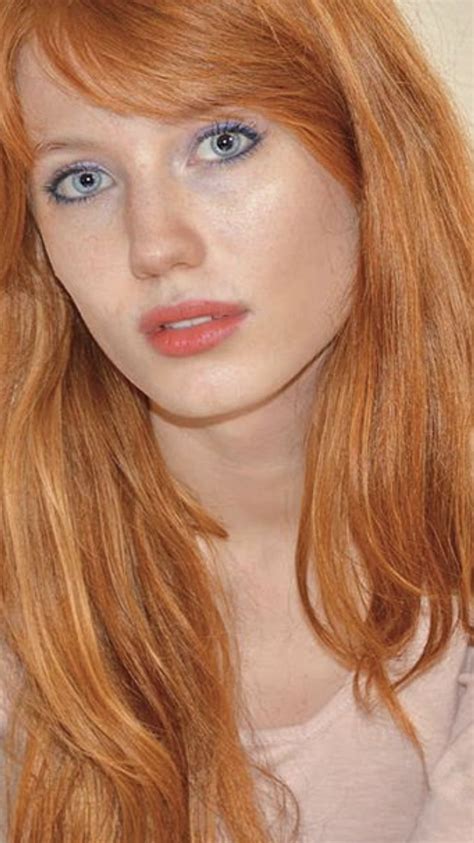 Pin By Kevin Castelli On Red Heads Beautiful Red Hair Red Hair Freckles Light Red Hair