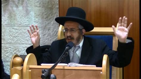 אמא שלך, עדי גילינסקי, תתחיל בקרוב לצלם סרט על יחסי הורים־ילדים, ובו ישולב, כצפוי, הסיפור האישי קורע הלב שלה. הרב יוסף מוגרבי חולון - Lilianaescaner