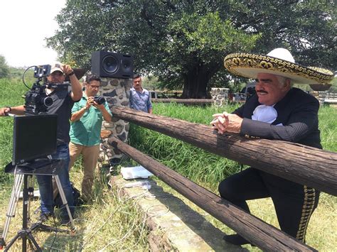 Behind The Scenes Of Vicente Fernándezs Video Shoot Of Corrido