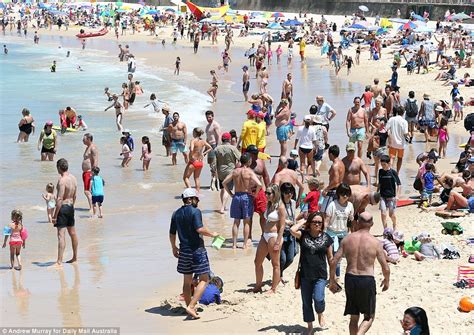 sydneysiders flock to bondi beach on the first day of 2016 daily mail online