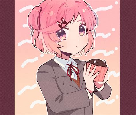 Natsuki Holding A Cute Cupcake 💗 By Modenclassic On Twitter Ddlc