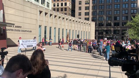 Erin Hassanzadeh WCCO on Twitter: "Pro-abortion rights supporters