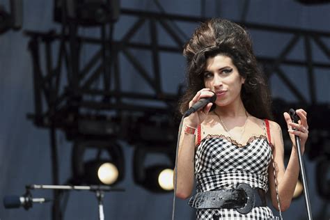 10 Of The Best Amy Winehouse Songs