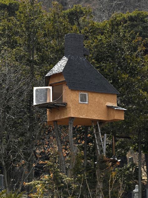 2004 bachelor of architecture, hiroshima institute of technology. Japanese Teahouses in trees by Terunobu Fujimori ⋆ ArchEyes