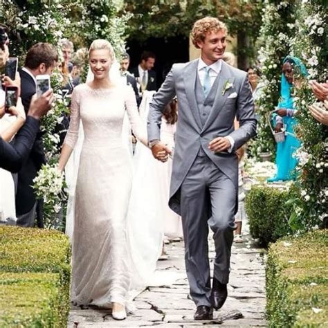 Per bellezza o trovate di stile quanto mai originali! Casiraghi-Borromeo, cinque cambi d'abito per la sposa ...