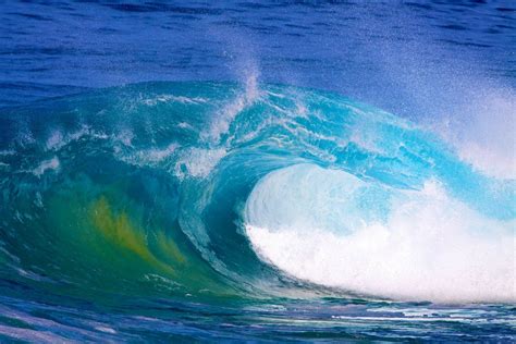 30 Beautiful Ocean Wave Photographs Blog