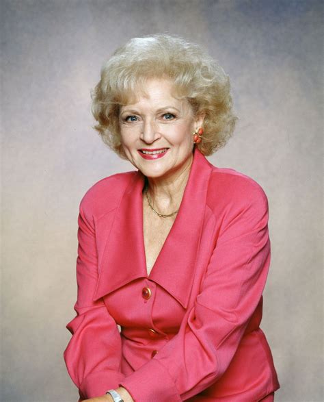 Betty white was born betty marion ludden white on january 17, 1922, in oak park, illinois, usa. Hollywood Life: Betty White's Reaction to Good Friend and ...
