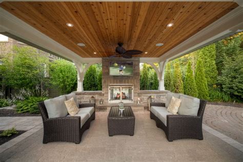 The top 10 outdoor ceiling lights we have suggested are appealing to all budgets and tastes. 20+ Outdoor Ceiling Lights Designs, Ideas | Design Trends ...