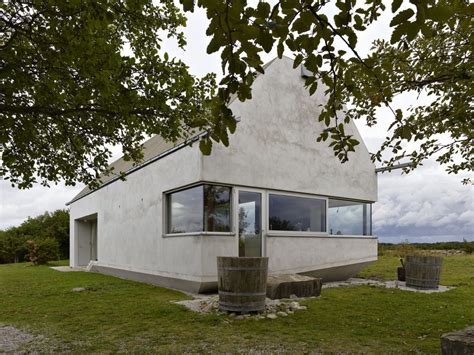 Small Concrete House Opens Up To The Swedish Landscape