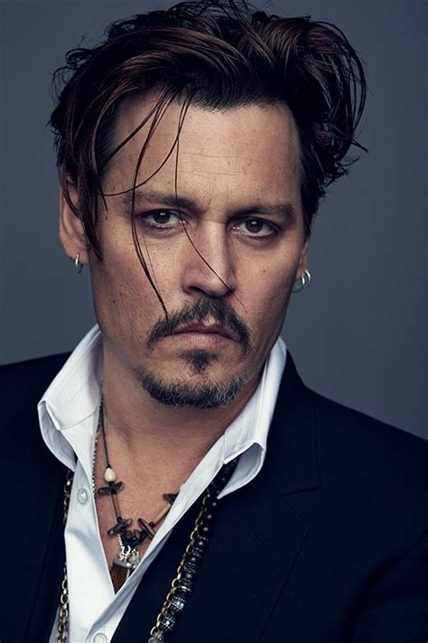 He achieved perhaps his greatest success as captain jack sparrow in the pirates of the caribbean. Johnny Depp voor Dior
