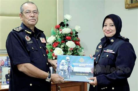 Akta keselamatan dalam negeri 1960. Wanita pertama dilantik Pengarah JPJ | Harian Metro