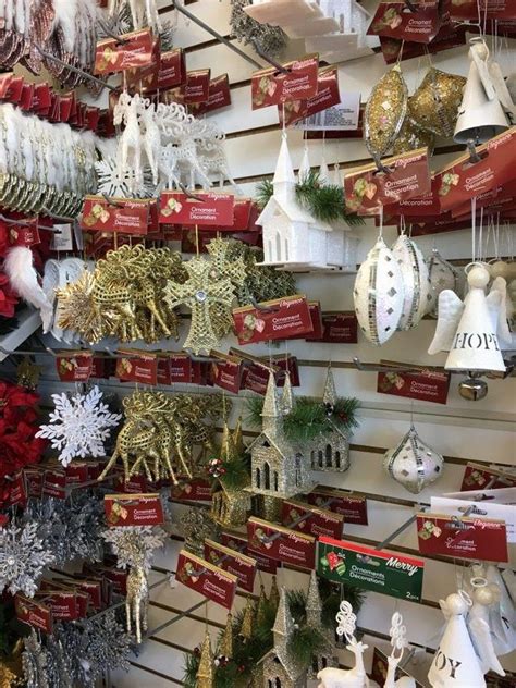 17 Dollar Store Christmas Decor Ideas 2018