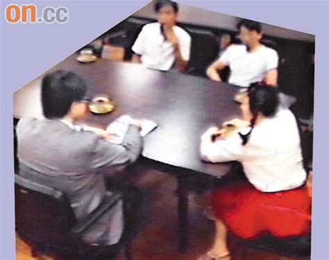 Include (or exclude) self posts. 龔如心親晤綁匪 詢夫下落 - 東方日報