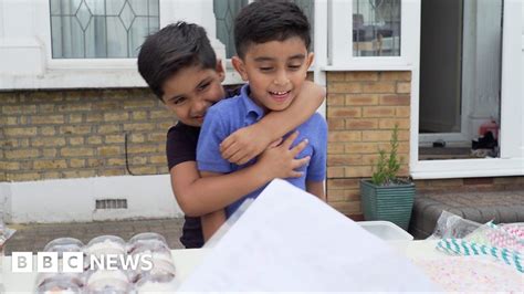 Boys Lemonade Stand Raises Thousands For Yemen Crisis Bbc News