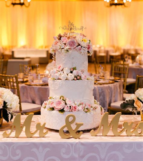 Mr & Mrs Wedding Table Decorations - 247webdesigners