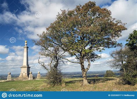 Coombe Hill And Boer War Memorialthe Chilternsbuckinghamshire