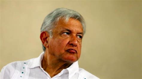 Va A La Baja Aprobación De Amlo Encuesta De Mitofsky La Hoguera Mx