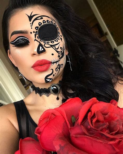 Pin By Michell Houwer On Halloween Makeup Halloween Makeup Sugar Skull Halloween Makeup