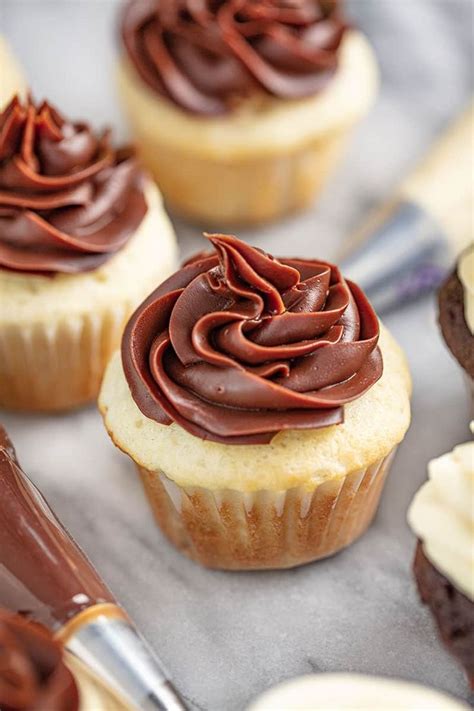 View top rated evaporated milk dessert recipes with ratings and reviews. Sweetened Condensed Milk Frosting | Recipe in 2020 | Desserts, Frosting recipes, Condensed milk