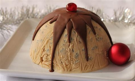 These ice cream dessert recipes were invented by ice cream parlor operators to wow their customers and keep them coming back for more. Christmas pudding ice cream recipe - Kidspot