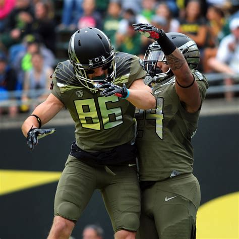 The Latest Oregon Ducks NCAA Football News (Bleacher Report) | SportSpyder