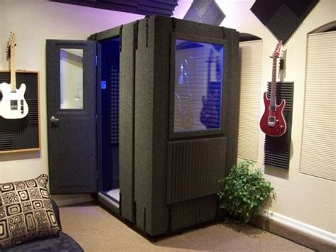 Get rid of boomy or muddy. Best 25+ Diy vocal booth ideas on Pinterest | Vocal recording studio, Sound studio and Diy ...