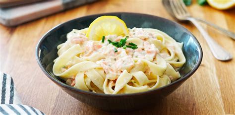 Recette de pâtes Tagliatelles au saumon et fromage frais- Panzani