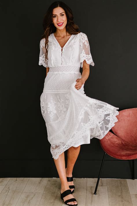 White Chic Luminous Dawn Lace Gown Mb611452 1